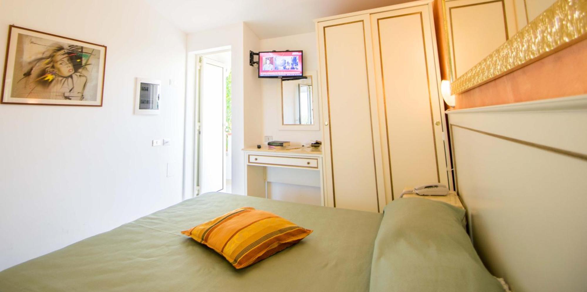 Hotel Resort Rocca Di Vadaro Capo Vaticano Pokój zdjęcie